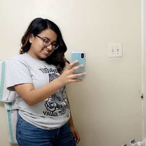 Meet your Posher, Daniela